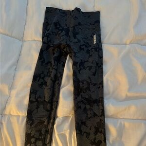 GYMSHARK ADAPT CAMO LEGGINGS SIZE XS